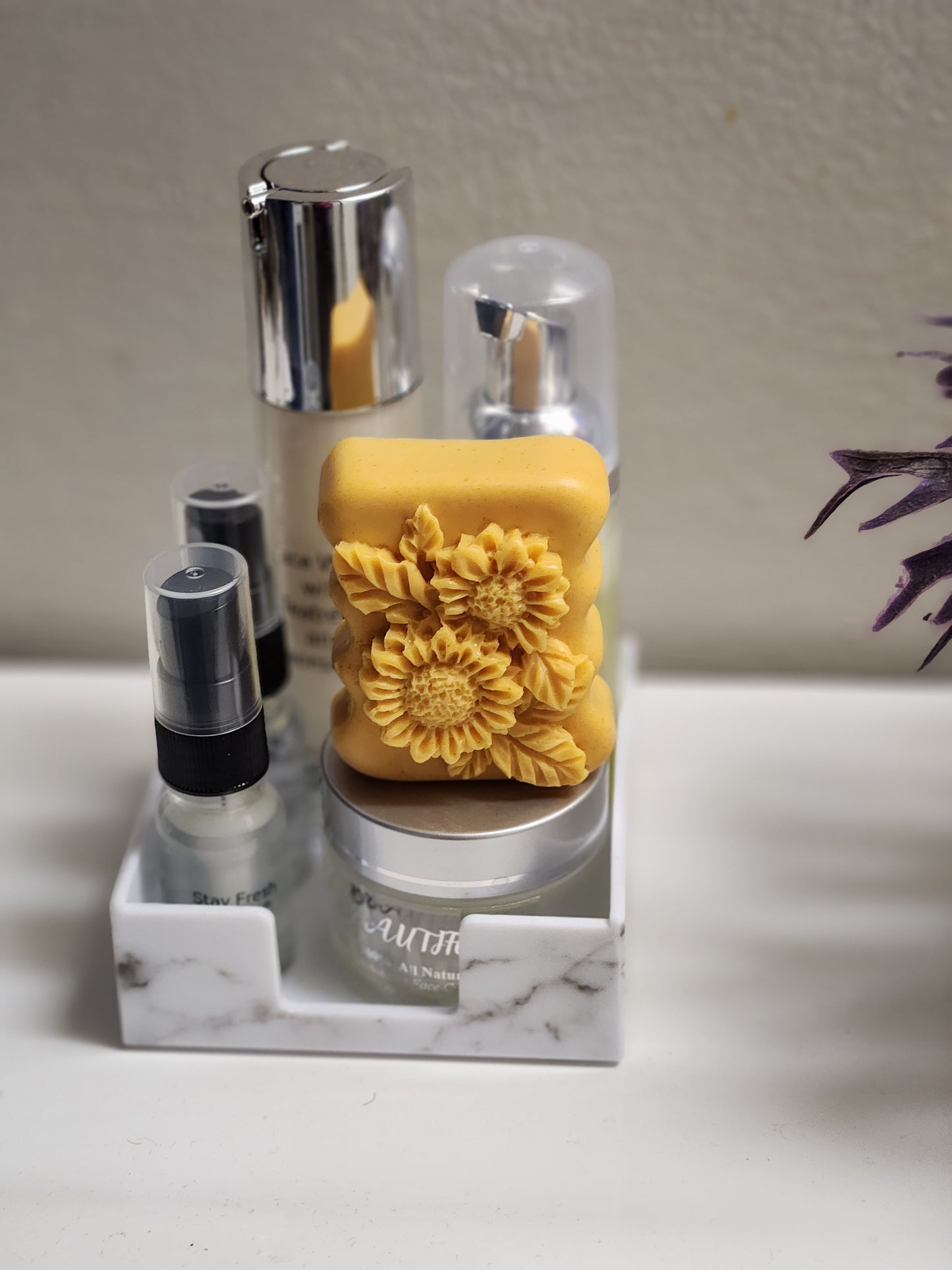 Brighten - Hydrate - Refine Beautifoeu Exfoliating Soap                details below