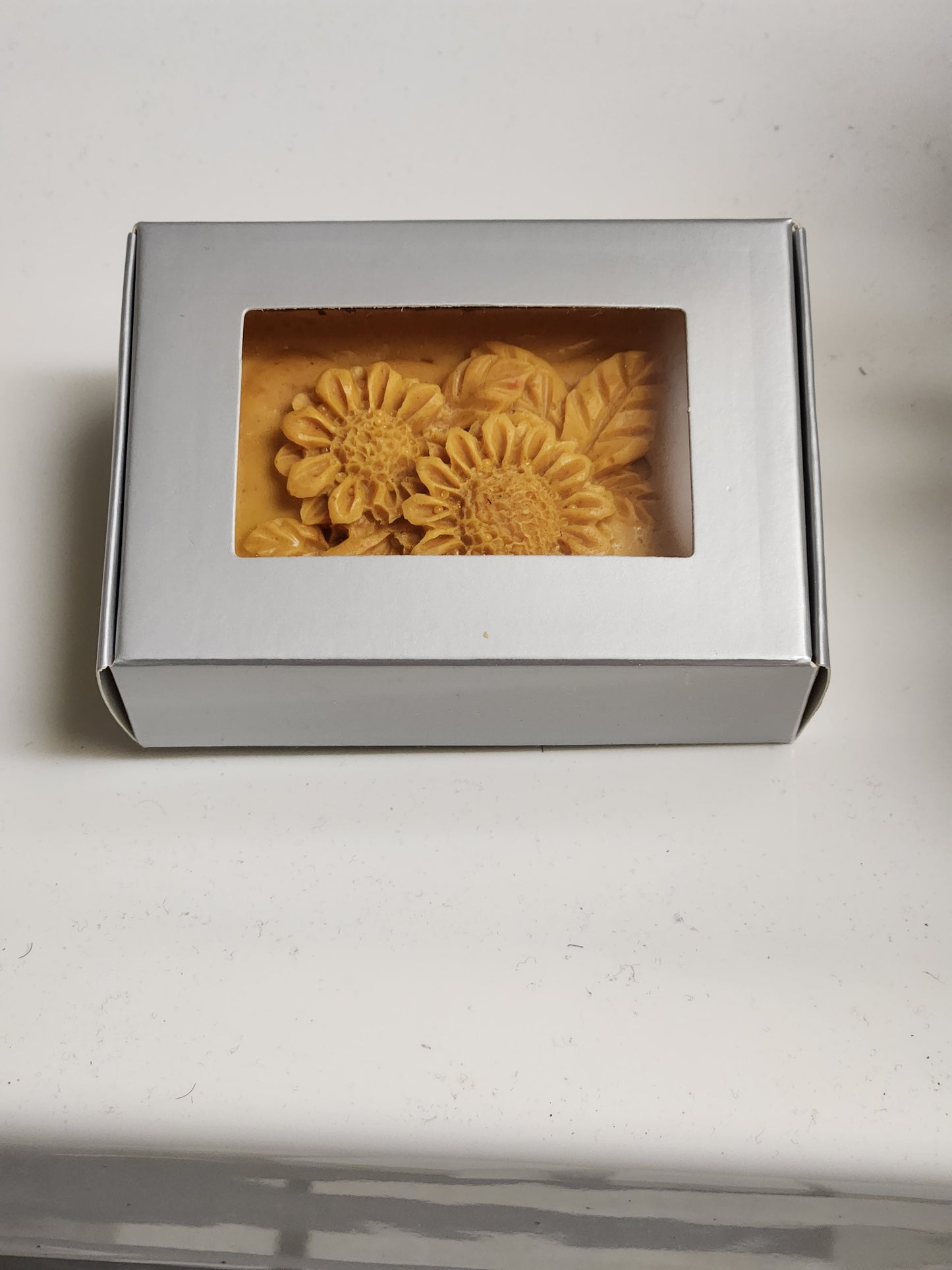 Brighten - Hydrate - Refine Beautifoeu Exfoliating Soap                details below