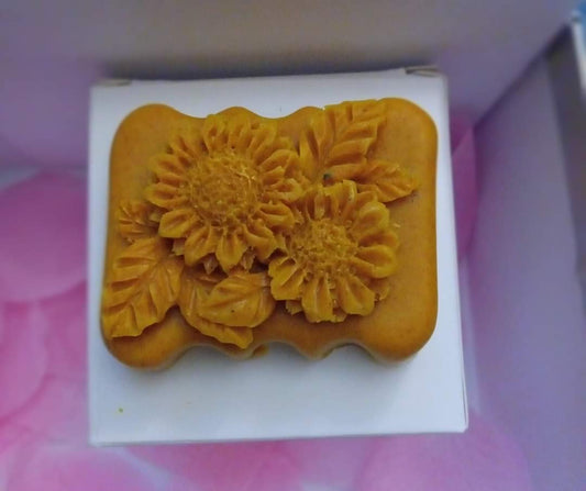 Brighten - Hydrate - Refine Beautifoeu Exfoliating Soap                details below